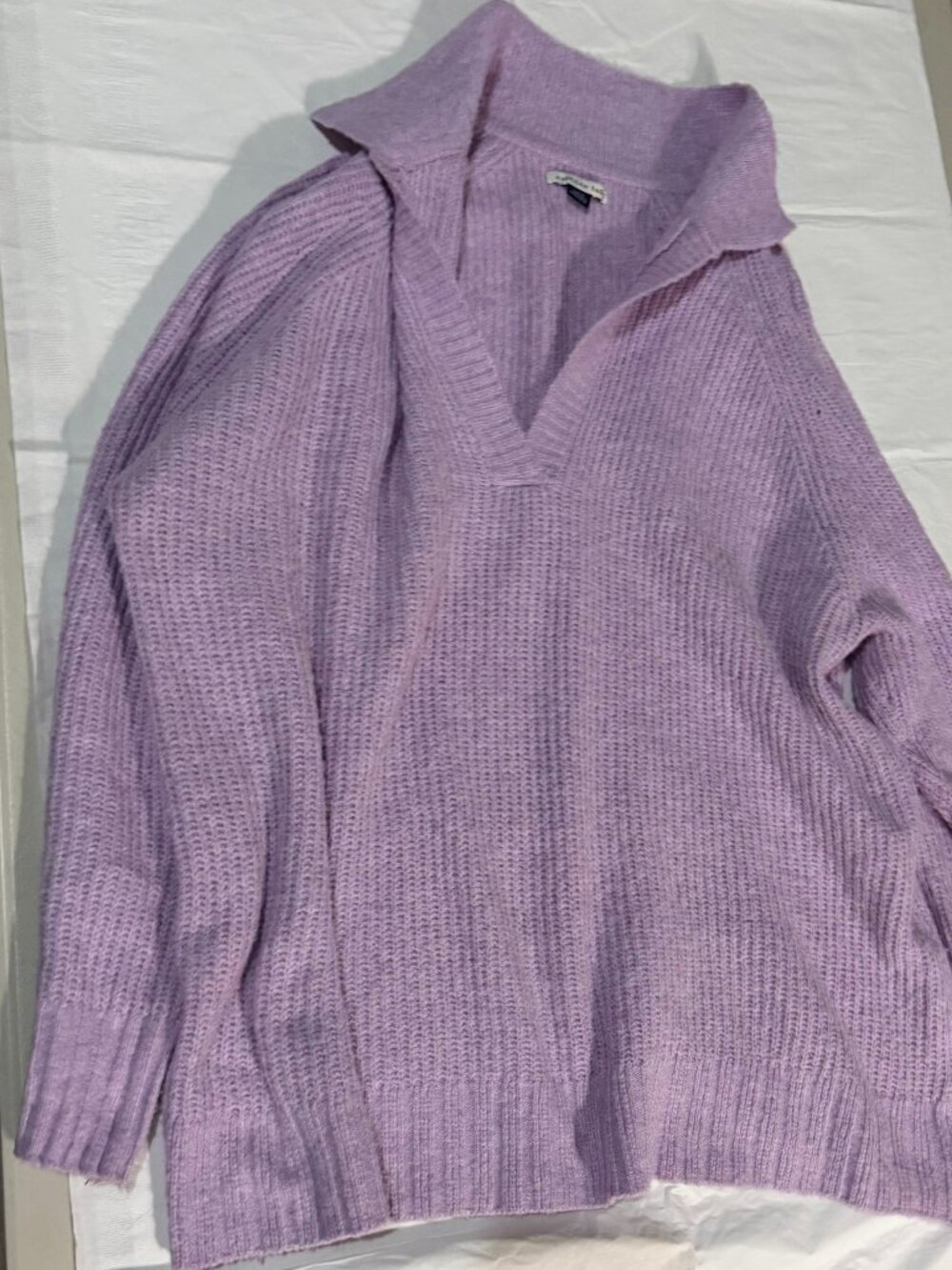 American Eagle - Lavender sweater, pullover collared v-neck sweater SIZE L
